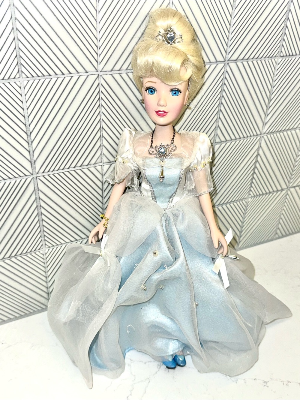 Disney Brass Key Princess Cinderella 16” Porcelain Keepsake Doll